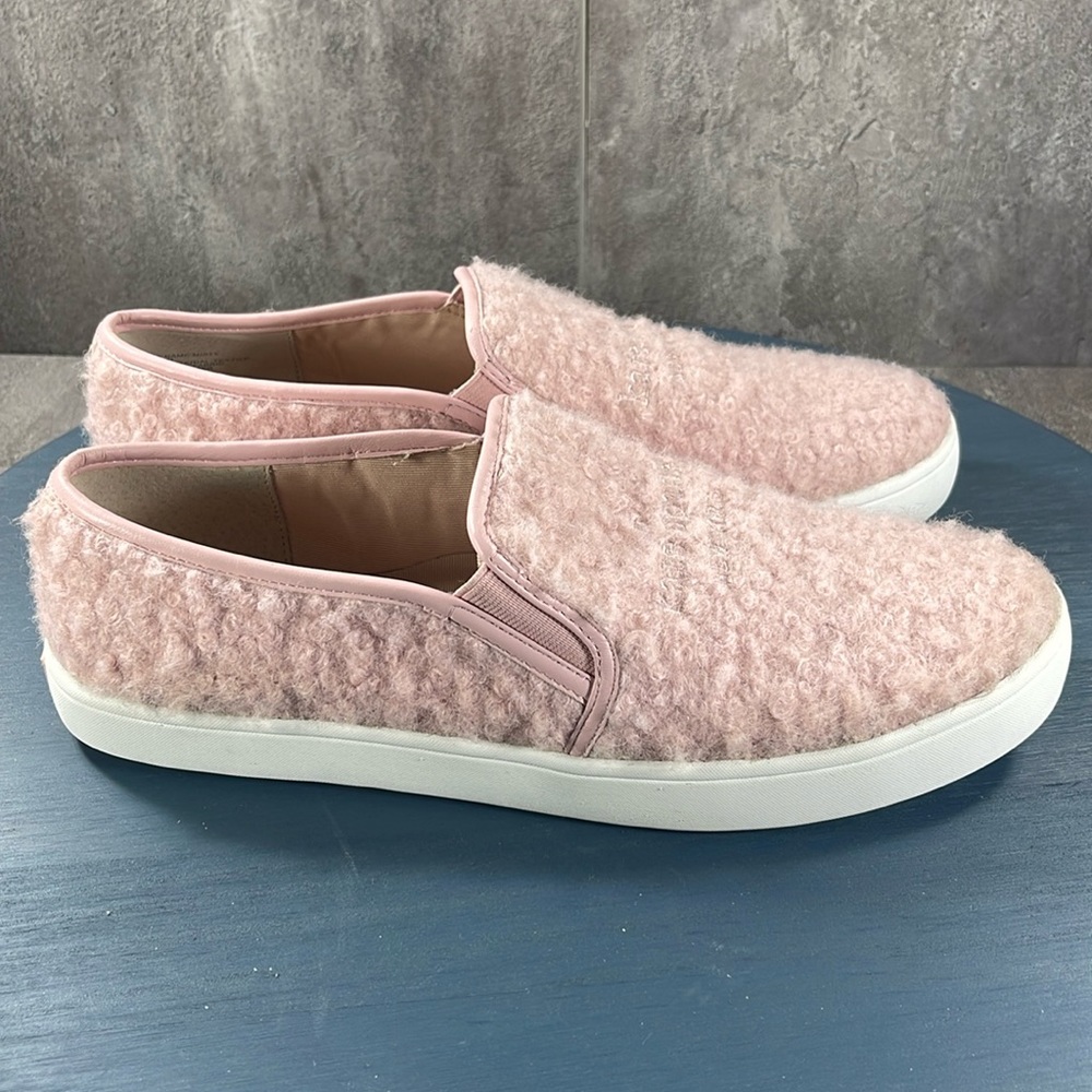Kate Spade New York Size 10 Misty Pink Slip On Sneaker Shoes Embroidered